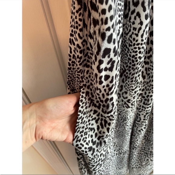 Anthropologie Breezy Wide-Leg Jumpsuit Size Small Animal print - Picture 3 of 6